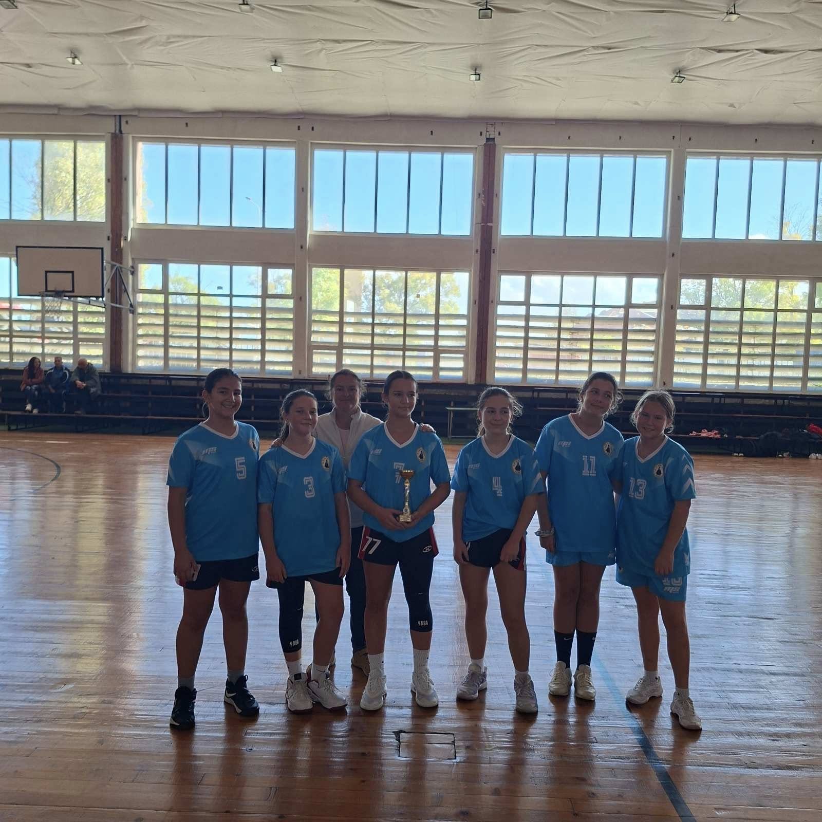 63 OU Hristo Botev 3